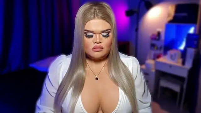 Snapshot of KarolinaThompson chatting on January 19, 2025, 9:45 pm KarolinaThompson online show from January 19, 2025, 9:45 pm