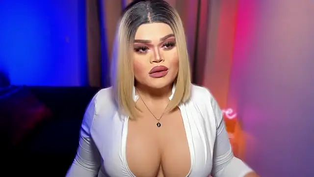 Snapshot of KarolinaThompson chatting on March 15, 2025, 7:53 am KarolinaThompson online show from March 15, 2025, 7:53 am