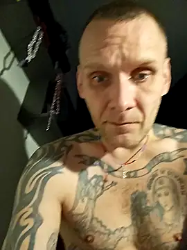 Snapshot of rus333 chatting on February 20, 2025, 9:09 pm rus333 online show from February 20, 2025, 9:09 pm