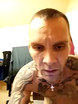 Snapshot of rus333 chatting on December 9, 2024, 11:45 pm rus333 online show from December 9, 2024, 11:45 pm