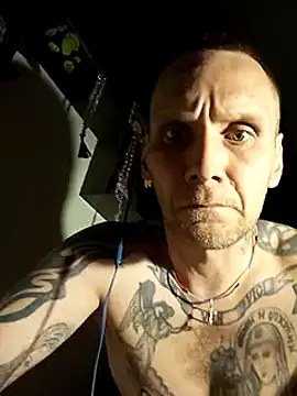 Snapshot of rus333 chatting on March 15, 2025, 3:18 am rus333 online show from March 15, 2025, 3:18 am