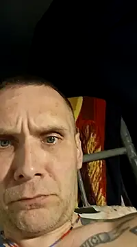 Snapshot of rus333 chatting on February 19, 2025, 9:03 pm rus333 online show from February 19, 2025, 9:03 pm