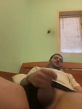 Snapshot of AlexandruUK chatting on March 21, 2025, 1:45 pm AlexandruUK online show from March 21, 2025, 1:45 pm