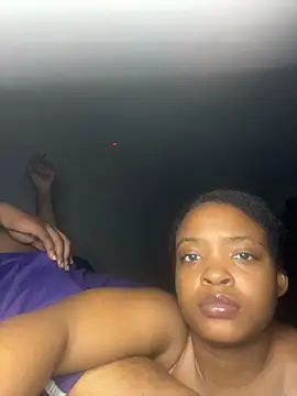 Snapshot of Yonisoosweet chatting on December 23, 2025, 4:12 am Yonisoosweet online show from December 23, 2025, 4:12 am