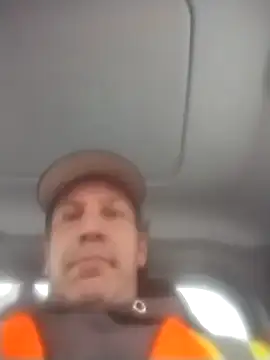 Snapshot of trucker1979 chatting on November 21, 2025, 3:22 pm trucker1979 online show from November 21, 2025, 3:22 pm