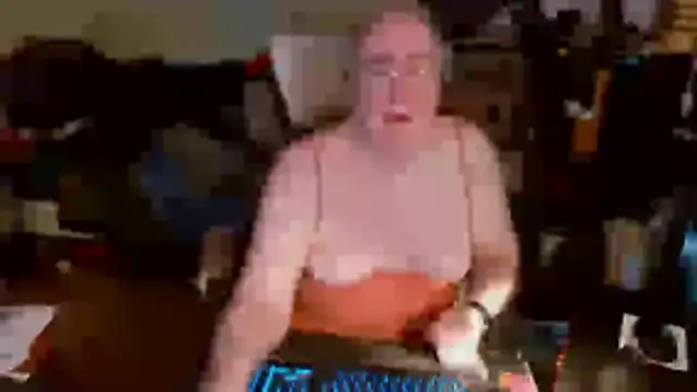 Snapshot of Toastir chatting on February 9, 2026, 9:46 pm Toastir online show from February 9, 2026, 9:46 pm