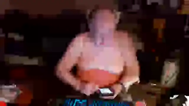 Snapshot of Toastir chatting on March 7, 2026, 3:39 pm Toastir online show from March 7, 2026, 3:39 pm