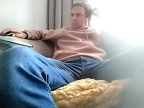Snapshot of grzes19763 chatting on September 12, 2025, 9:09 am grzes19763 online show from September 12, 2025, 9:09 am