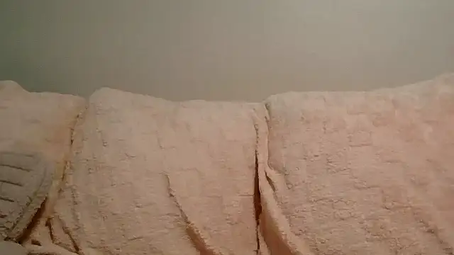 beautylovess online show from March 8, 2026, 1:22 am