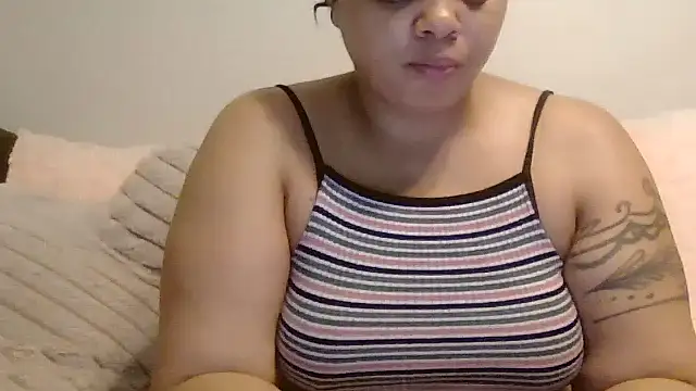 Snapshot of beautylovess chatting on September 11, 2025, 9:37 pm beautylovess online show from September 11, 2025, 9:37 pm
