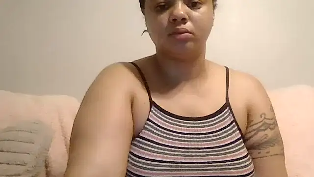 Snapshot of beautylovess chatting on September 12, 2025, 3:01 pm beautylovess online show from September 12, 2025, 3:01 pm