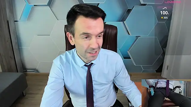 Snapshot of SteveTiger chatting on March 30, 2026, 3:35 pm SteveTiger online show from March 30, 2026, 3:35 pm