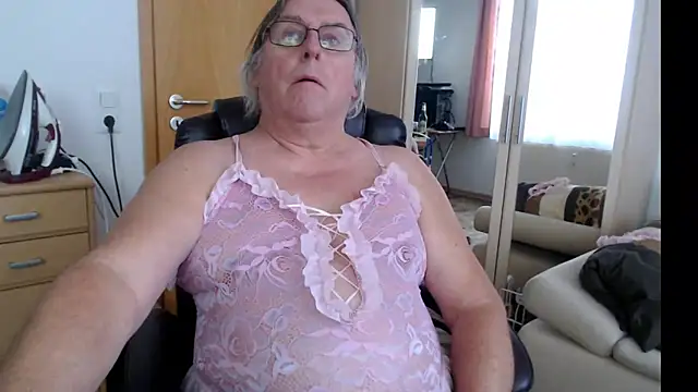 Sissygera online show from January 9, 2025, 2:29 pm