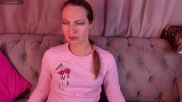 GwenCarter online show from January 19, 2025, 11:23 am