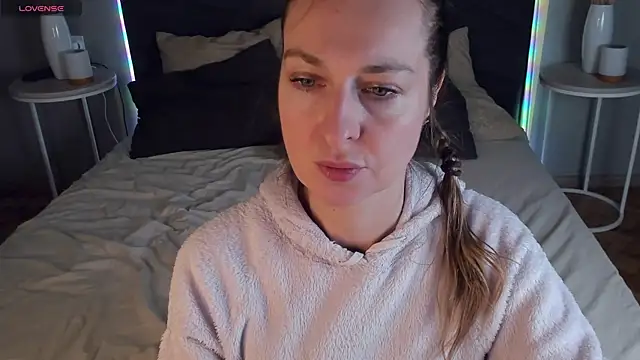 GwenCarter online show from March 8, 2025, 6:16 pm