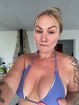 NastyMilf  online show from September 19, 2025, 11:25 am