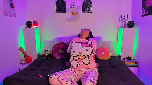 Snapshot of LillyCandy chatting on October 20, 2025, 3:08 am LillyCandy online show from October 20, 2025, 3:08 am