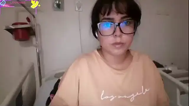 Snapshot of LillyCandy chatting on October 9, 2025, 5:46 pm LillyCandy online show from October 9, 2025, 5:46 pm