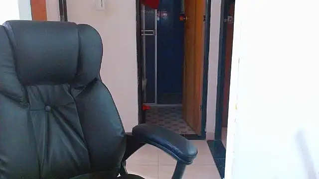 Snapshot of Ixchel_Anaid chatting on November 30, 2025, 3:35 pm Ixchel Anaid online show from November 30, 2025, 3:35 pm