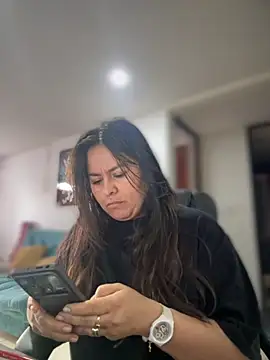 Snapshot of Ixchel_Anaid chatting on October 18, 2025, 2:19 pm Ixchel Anaid online show from October 18, 2025, 2:19 pm