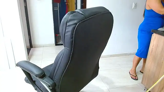 Snapshot of Ixchel_Anaid chatting on November 8, 2025, 3:48 pm Ixchel Anaid online show from November 8, 2025, 3:48 pm