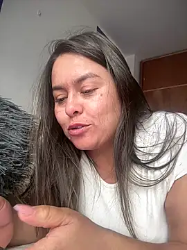 Snapshot of Ixchel_Anaid chatting on March 5, 2026, 6:26 pm Ixchel Anaid online show from March 5, 2026, 6:26 pm