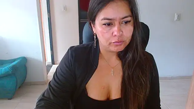 Snapshot of Ixchel_Anaid chatting on April 10, 2026, 12:23 pm Ixchel Anaid online show from April 10, 2026, 12:23 pm