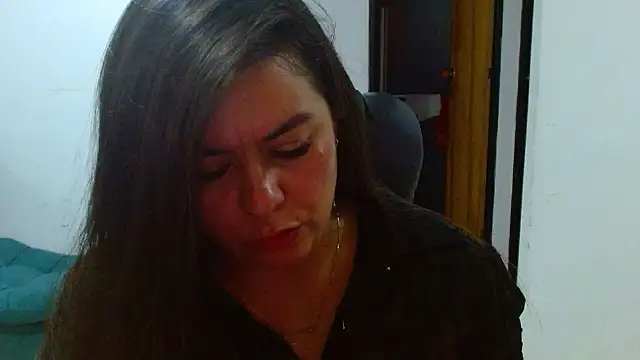 Ixchel Anaid online show from April 26, 2026, 1:47 am