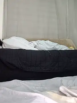 Snapshot of estrella_tasty chatting on November 14, 2025, 2:04 am estrella tasty online show from November 14, 2025, 2:04 am