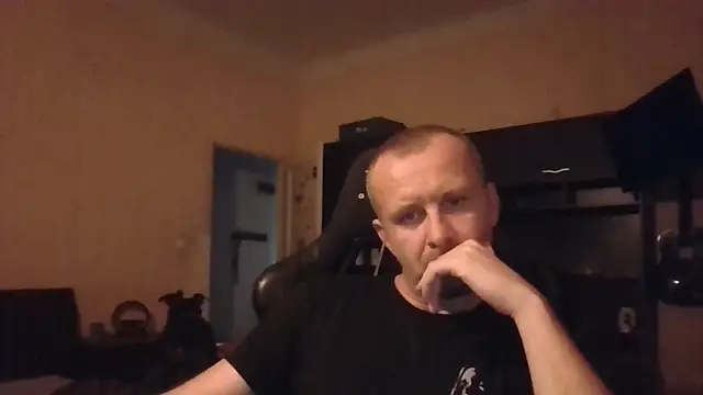 Snapshot of MrWhitePL chatting on July 31, 2026, 6:16 pm MrWhitePL online show from July 31, 2026, 6:16 pm