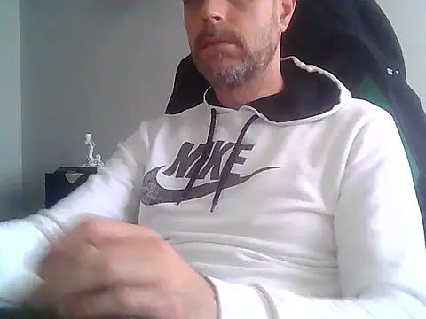 Snapshot of boran34 chatting on March 29, 2026, 10:17 am boran34 online show from March 29, 2026, 10:17 am