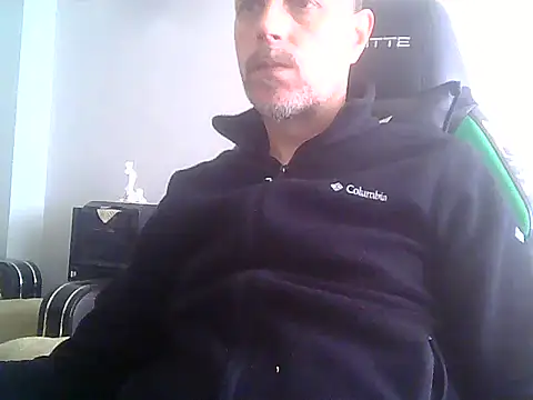 Snapshot of boran34 chatting on April 12, 2026, 9:45 am boran34 online show from April 12, 2026, 9:45 am