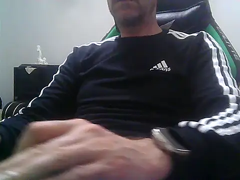 Snapshot of boran34 chatting on March 31, 2026, 4:20 pm boran34 online show from March 31, 2026, 4:20 pm