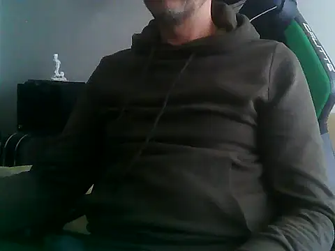 Snapshot of boran34 chatting on May 4, 2026, 3:37 pm boran34 online show from May 4, 2026, 3:37 pm