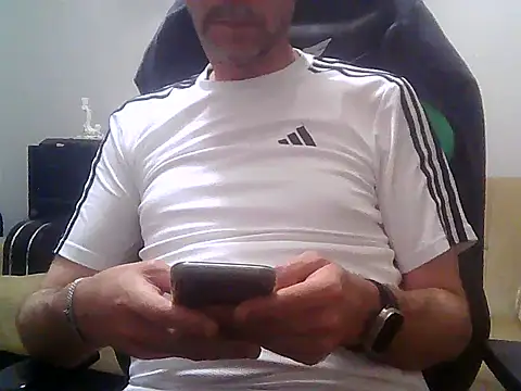 Snapshot of boran34 chatting on May 30, 2026, 10:04 pm boran34 online show from May 30, 2026, 10:04 pm