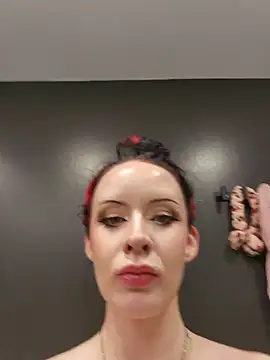 Snapshot of EVILYN chatting on March 8, 2025, 2:23 am EVILYN online show from March 8, 2025, 2:23 am