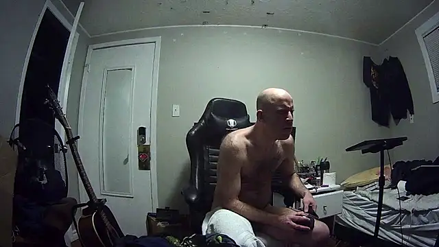 Snapshot of Anix888 chatting on February 16, 2025, 6:32 am Anix888 online show from February 16, 2025, 6:32 am