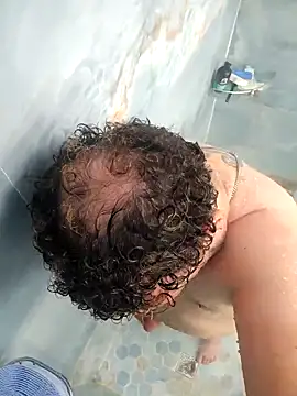 Snapshot of latinoflpr chatting on October 1, 2025, 1:11 am latinoflpr online show from October 1, 2025, 1:11 am