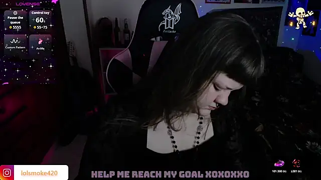 Snapshot of Bdsm_and_fries chatting on November 15, 2025, 10:36 pm Bdsm and fries online show from November 15, 2025, 10:36 pm