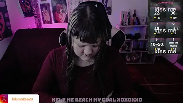 Snapshot of Bdsm_and_fries chatting on April 22, 2026, 2:02 pm Bdsm and fries online show from April 22, 2026, 2:02 pm