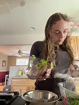 jaseyrae online show from April 15, 2026, 1:26 pm