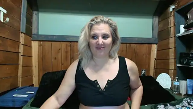 lisaxlovexxx online show from January 10, 2026, 4:57 pm