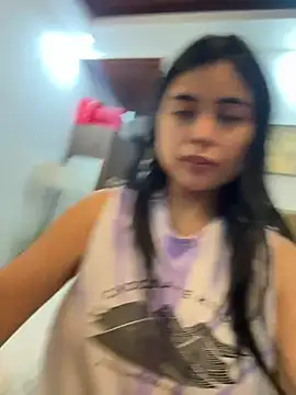Bombshell Ashy online show from June 7, 2026, 2:50 am