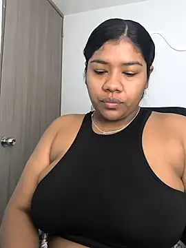 Snapshot of paola091 chatting on October 22, 2025, 11:31 am paola091 online show from October 22, 2025, 11:31 am