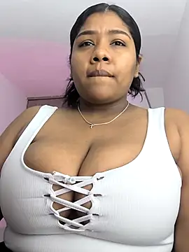 Snapshot of paola091 chatting on November 20, 2025, 11:47 pm paola091 online show from November 20, 2025, 11:47 pm