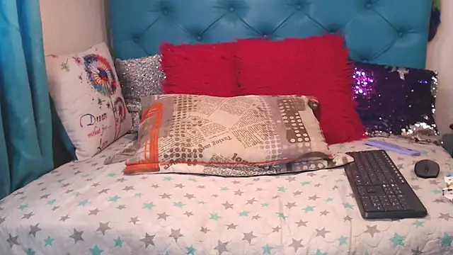 Snapshot of SARAWILLS chatting on March 12, 2026, 1:26 pm SARAWILLS online show from March 12, 2026, 1:26 pm