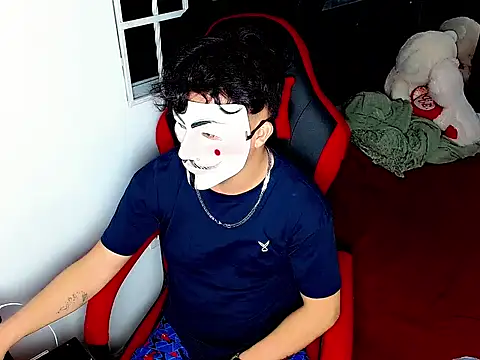 boyhot23x online show from September 23, 2025, 1:56 am