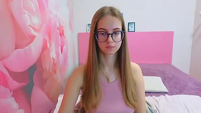 Snapshot of AliceAdams chatting on January 15, 2026, 7:01 am AliceAdams online show from January 15, 2026, 7:01 am