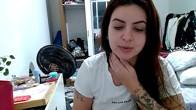 chelbyy online show from October 14, 2025, 2:34 am