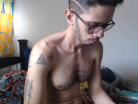 alisterxxx online show from March 4, 2026, 3:09 pm